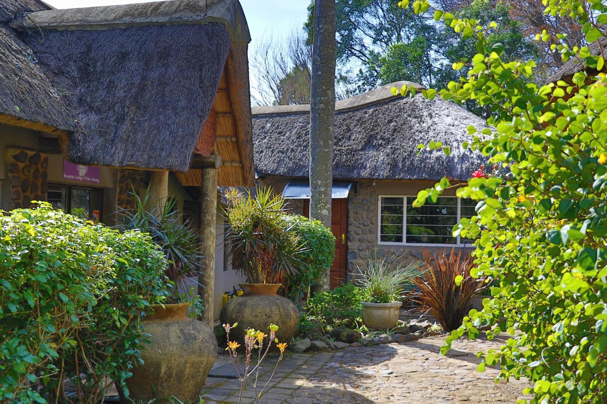 Kukummi Lodge - Formerly Mackaya Bella Country Lodge Champagne Valley Exterior photo