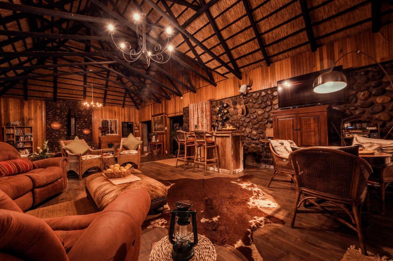 Kukummi Lodge - Formerly Mackaya Bella Country Lodge Champagne Valley Exterior photo